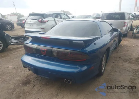 1996 Pontiac Firebird Formula/Trans Am z USA, uszkodzony, nr VIN 2G2FV22P1T2206176